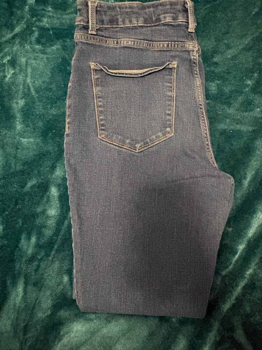 No Boundaries Women's Skinny Jeans in Dark Blue Wash